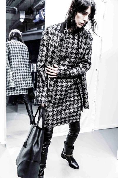 Look 14